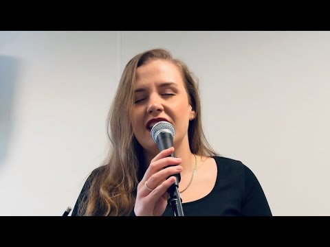 Elvis Presley - Can’t Help Falling in Love (Cover by Flavia Andreea Sandu)