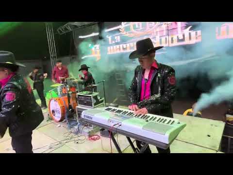 Presentación de La Guerra Norteña en Santa Cruz Tejalpa Pue.#regionalmexicano