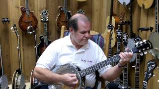 Video thumbnail for Banjo.com video: demo of a new Gold Tone GT500 6 String Banjitar by banjodotcom