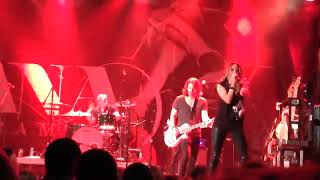 Jana Kramer New Music   Pop that Bottle+leslie nord2