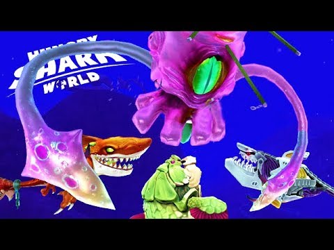 BIG MOMMA + ATOMIC + ROBO  SHARK vs GIANT SQUID BOSS!!! HUNGRY SHARK WORLD)