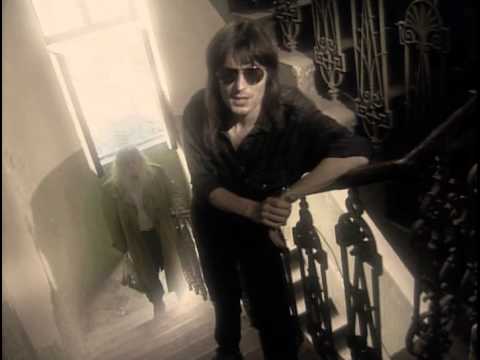 Aleš Brichta - Andílek (Ráno ve dveřích armády spásy)