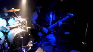 Exciter - 06 - Rule With An Iron Fist + Heavy Metal Maniac @ Helvete Oberhausen (17-09-2010).MOV