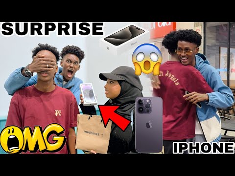 HOOYO OO SURPRISE IGA DHIGTAY MOBILE CUSUB SUNDUS & CUMEER OO LAMA FILAN IGA DHIGEEN😭😭..,