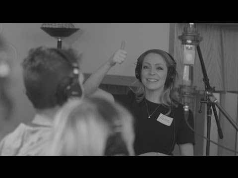 Annie Villeneuve - Enregistrement des choeurs sur I wanna know what love is - Album 5