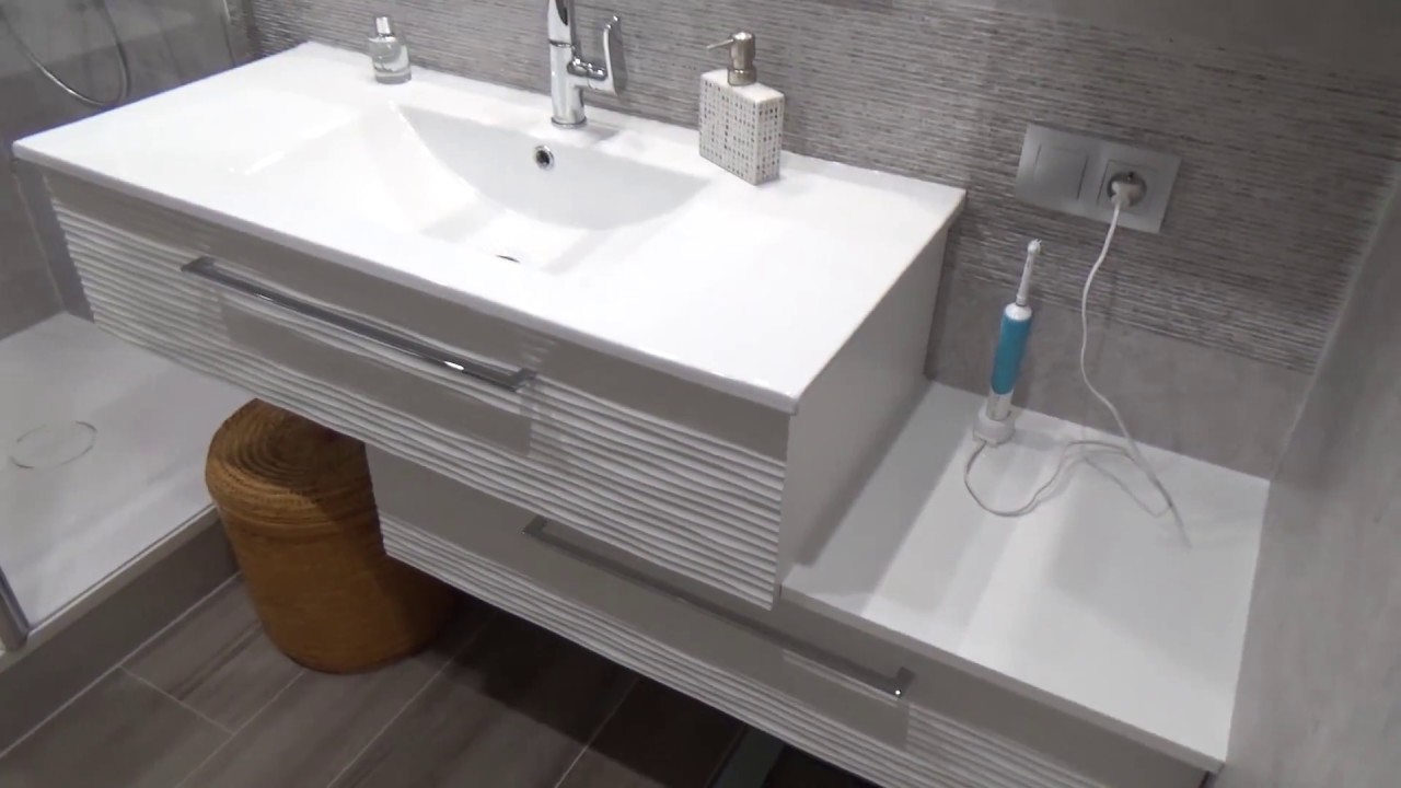 Léna / Meuble Décalé dans une Salle de Bains Moderne et Design - Atlantic Bain
