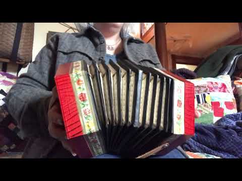 Learning to play the concertina, Day 3 part 2