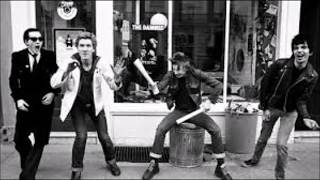 The Damned - Help !