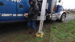 Download lagu DUMP TRUCK RECOVERY  PART 2  MISSING FOOTAGE mp3