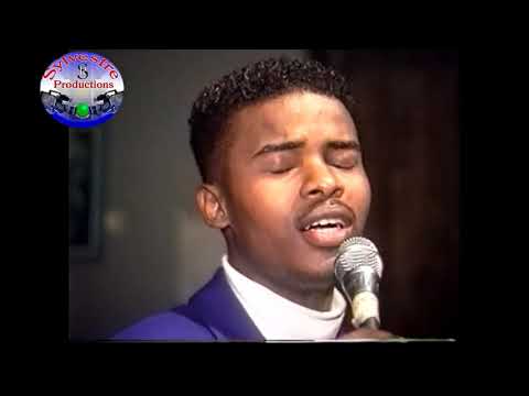 Roger Colas Jr @ Classico Domingo RETRO