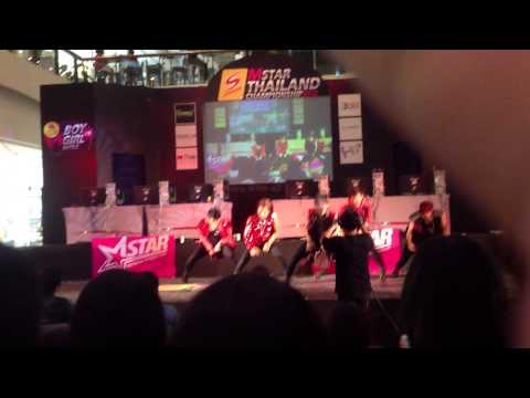 121014 Uncensor Cover Nu'est At Mstar Cover Dance (Audition) - intro sad tango + Action