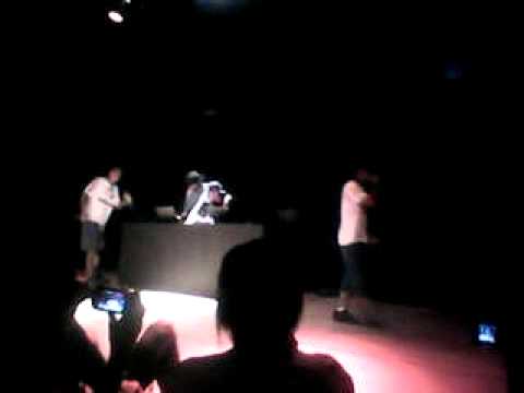 MC'S DODO, BUIA ETC !! AO VIVOO CANTANDO NO PROJETO 'FUNK É CULTURA' NO CEU DE PARAISOPOLIS!