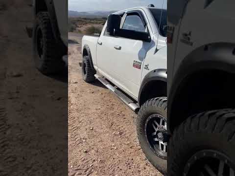 6.7 Cummins with Cheetah turbo pro grammar and a few other things