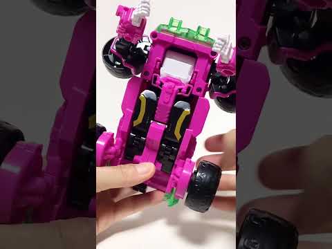 Gambar Metal Cardbot Robot Buffalo Crush