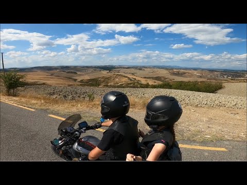 Toscana 2021 - Moto Guzzi V9 Bobber