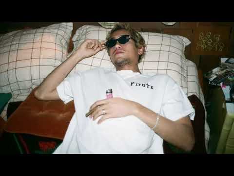 Dominic Fike - white keys