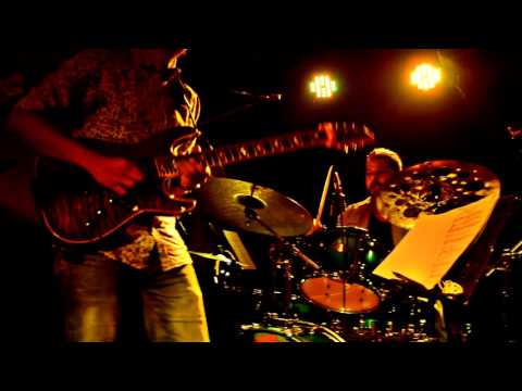 Louiz Banks Guitar Synergy - Howrah Bridge (LIVE)