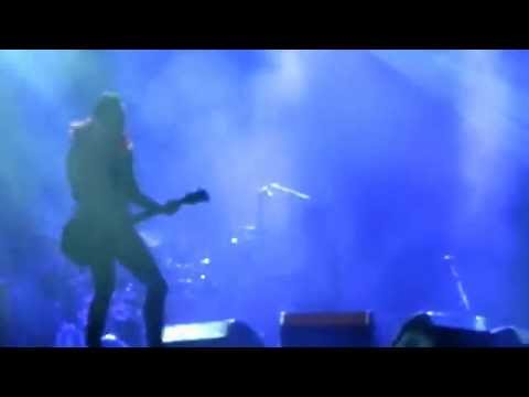 Baja con el publico Loquillo