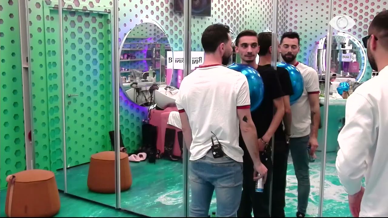 “Ta hani darkën me shëndet”/ Selin i drejtohet Juxhinit dhe Angelos pasi i plasi tullumbacin Keijsit dhe Stelinës