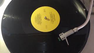James Bande - Y'a Un Pneu