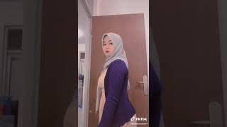 Download lagu Cewek jilbob goyang tiktok part 14 • #Shorts #jilbob #tiktokviral #tiktokhot mp3