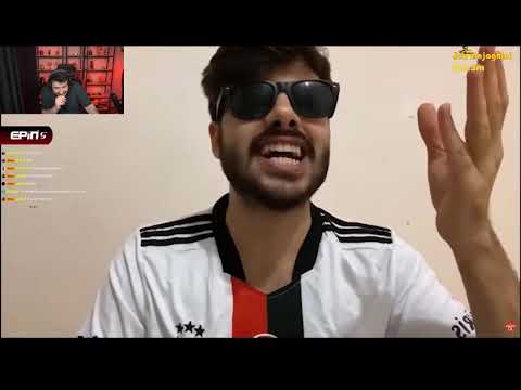 Ataberk Doğan seyf izliyor