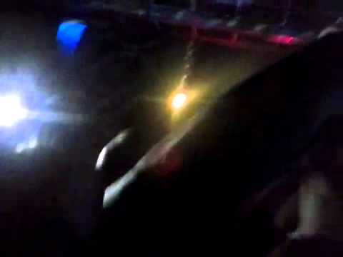 ZATU CANTANDO EN EL PÚBLICO. MALA JUNTERA ALICANTE 9/11/13  - RAPSolo