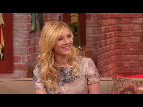 'Vikings' Star Katheryn Winnick Visits Rachael Ray