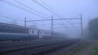 preview picture of video 'Trafic ferroviaire dans le brouillard sur le PLM'
