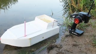 Кораблик для доставки прикормки с дистанционным управлением