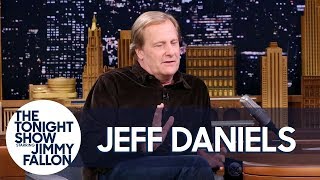 Jeff Daniels Made a Death-Defying Leap Between Two Galloping Horses video