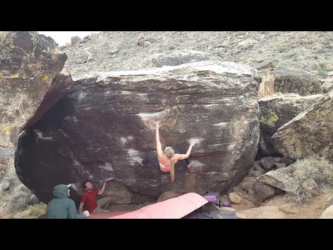 White Rabbit** 🐇 (V7) Send - Moe's Valley