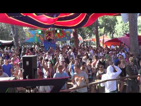 Dust live@Flying circus Alien Safari 2012 (south africa)