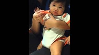 Caitlin likes to eat tomato