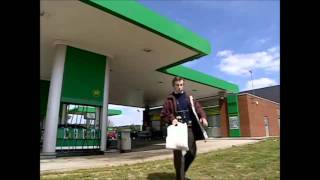 Alan Partridge singing Goldfinger