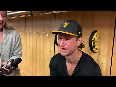 Jeff Carter scores OT winner, "Uh, put the puck in the net"