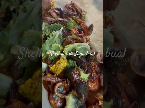 Shell out @LAPA BUAL KB StreetFood  #shellout #lapabual #kotabharu #foodie #travelog #drnina #quotes
