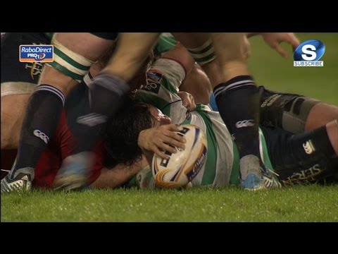 Mat Berquist penalty attempt goes right & wide - Munster v Benetton Treviso 22nd March 2014