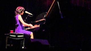 Sarah Slean performs "Girls Hating Girls" Live (2011-11-20)