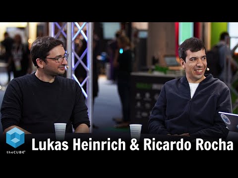 Lukas Heinrich & Ricardo Rocha, CERN | KubeCon + CloudNativeCon EU 2019