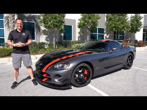 External Review Video 9uz0fdrqKAI for Dodge Viper 5 (VX I) Sports Car (2013-2017)