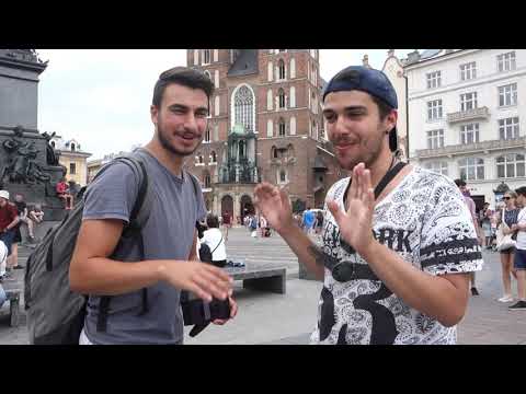 CRACOVIA, UN'ESPERIENZA  BEN OLTRE IL VIAGGIO [ENG SUB]