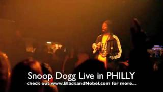 Snoop Dogg Smoking @ Concert in Philadelphia- Black and Nobel