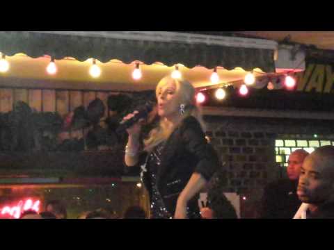 27 22 23 Marga Bult 5e editie Keerweer Parade 1e R Pride Vr 26 09 14 Gal 27