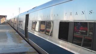 preview picture of video 'Long Island Rail Road train at Floral Park'