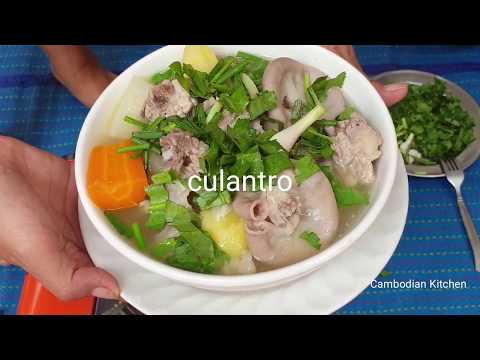 Intestine And Rib Pork Soup With Mix Fresh Vegetables - Healthy Soup Video