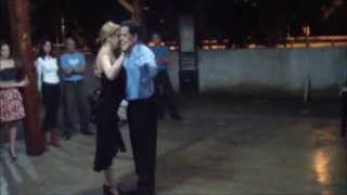 Adela y César bailan en La Mariposa (3) 15 - 07 - 2013