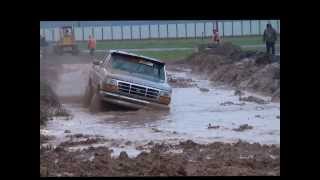 preview picture of video 'GLADWIN MUD RACES  7-26-13  GLADWIN COUNTY FAIRGROUNDS, MICHIGAN PART ONE OF TWO'