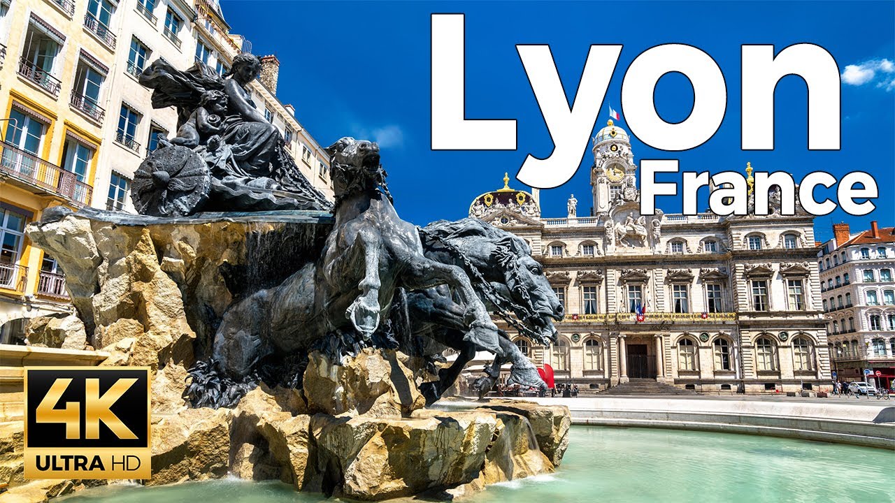Immersive street-level walking tour through Lyon Presqu'ile, France, showcasing authentic urban landscapes, local architecture, and the vibrant atmosphere of the city's neighborhoods