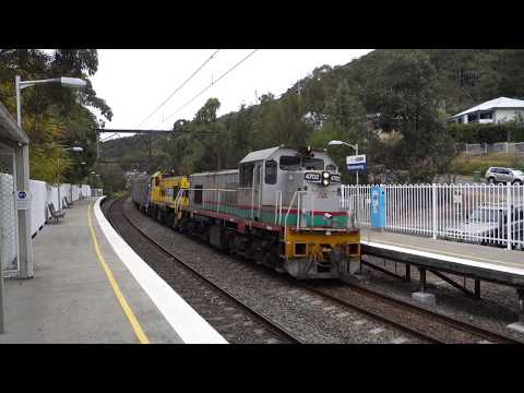 4702 / 4701 with the AK Cars - 30/9/17